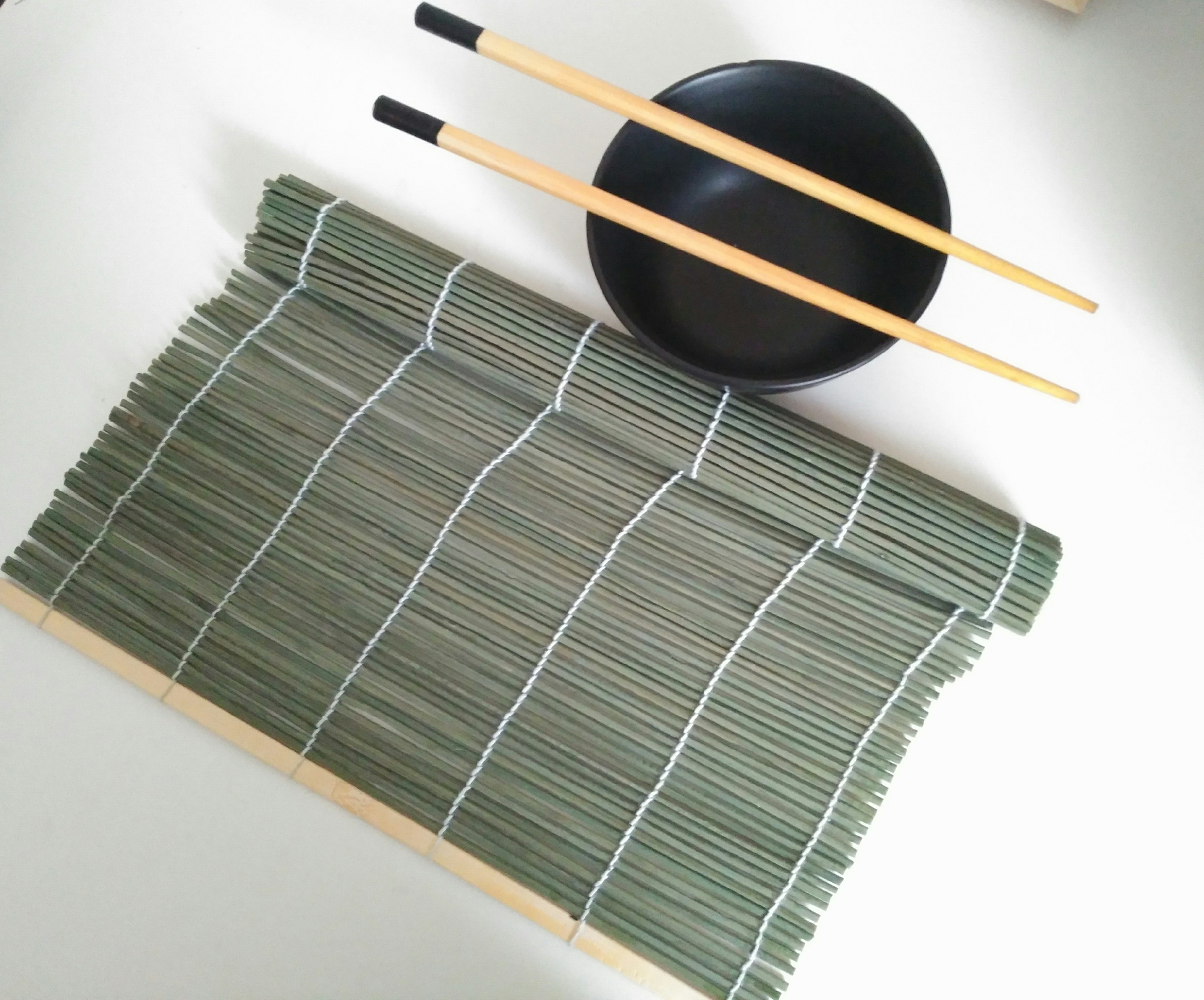 La esterilla para sushi, un utensilio imprescindible